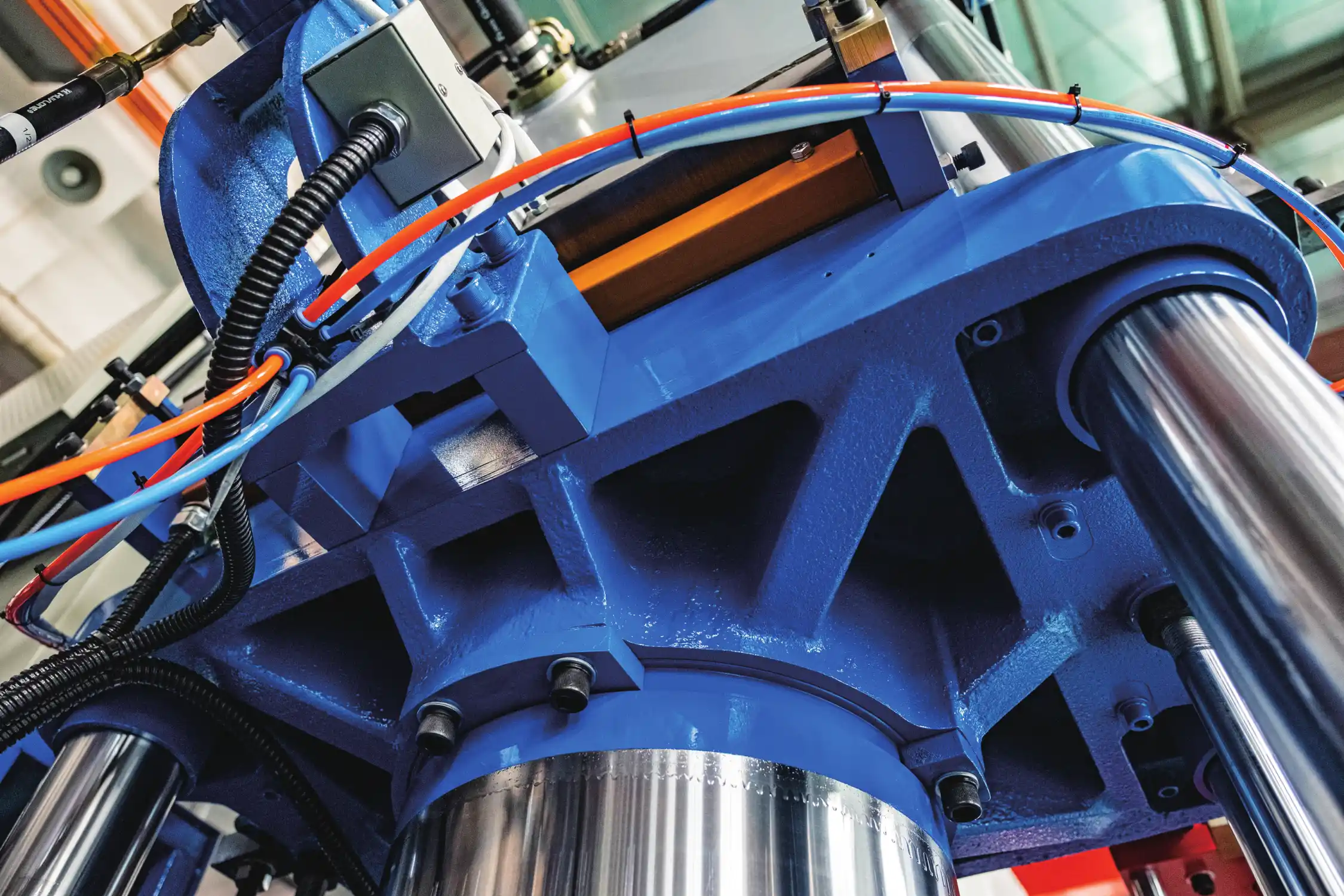 One-piece Molded Cylinder Design